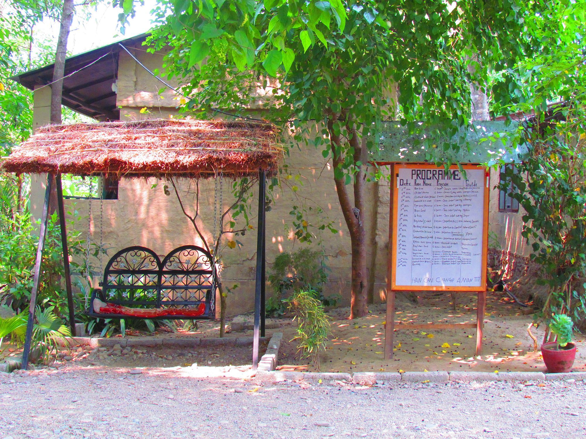 Chitwan Gaida Lodge Sauraha Exterior foto